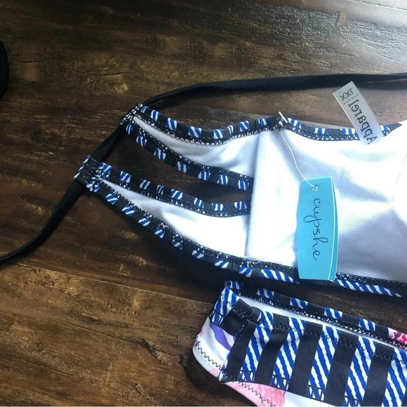NEW Cupshe Bikini | Halter Bikini | Cupshe | Swimwear | Swim - Picture 5 of 12